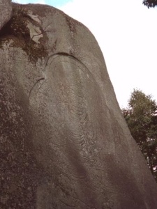 弥勒石（磨崖仏）